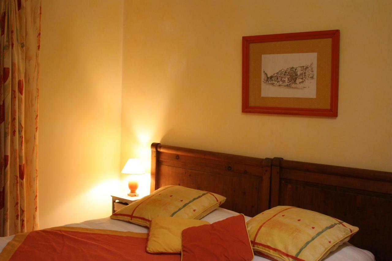 Domaine De "Creva-Tinas" Bed & Breakfast Mailhac Стая снимка